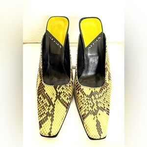 Lime 🍋‍🟩 Yellow Snakeskin Women's Heels size 37 leather